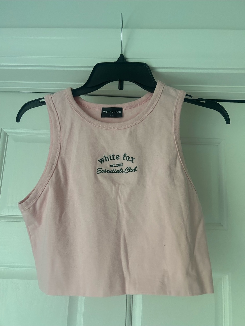 White Fox Boutique Pink Sleeveless Crop Tank - Essentials Club size large